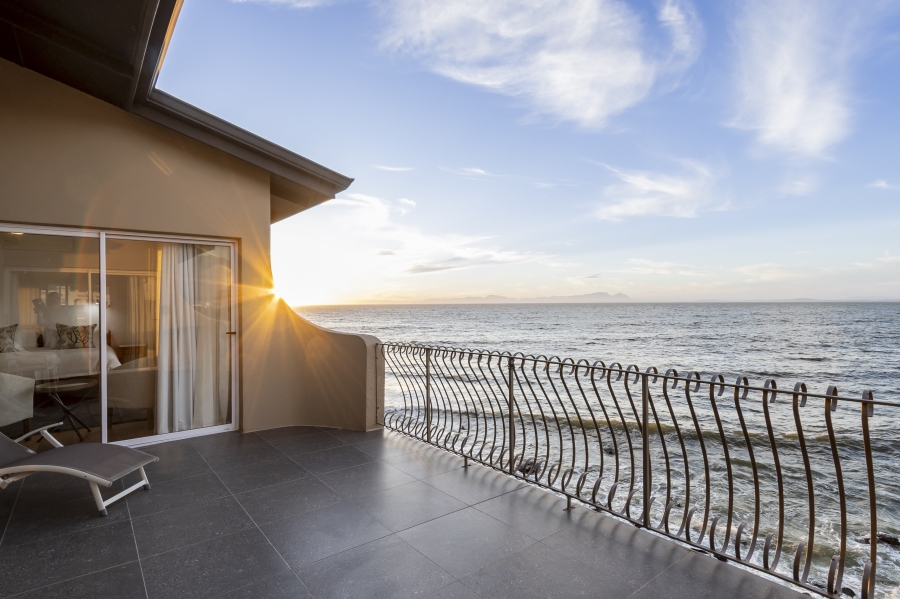 6 Bedroom Property for Sale in Gordons Bay Village Western Cape